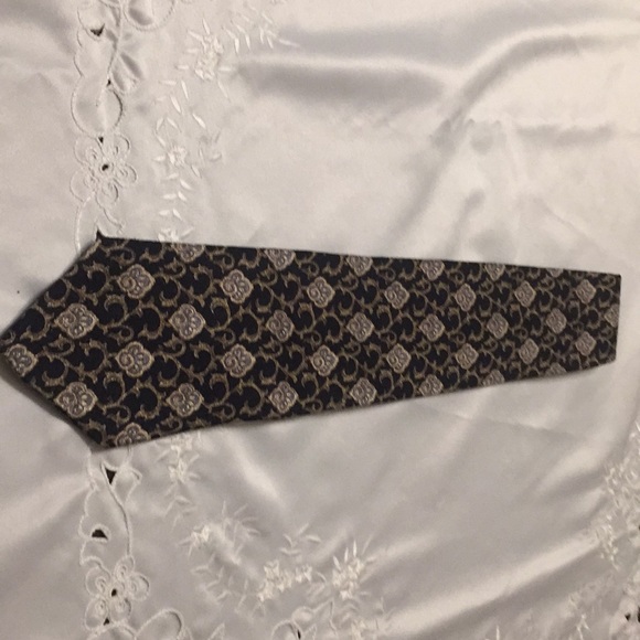 Joseph Abboud tie - Picture 1 of 3